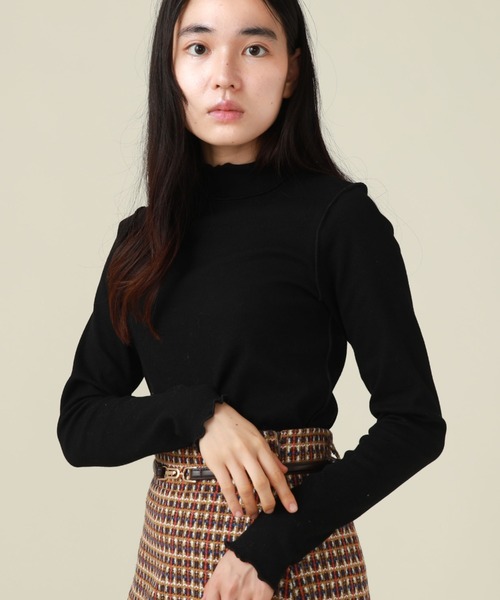 archives(アルシーヴ)の「ハイネックリブTOPS(Tシャツ/カットソー・レディース・ブラック/オフホワイト/ブルーグレー/グレイッシュベージュ・MEDIUM)」の8枚目の写真