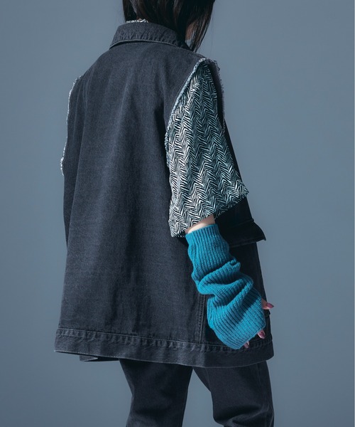 Ellno Loset（エルノロゼット）の「ダメージデニムベスト/セットアップ対応（ベスト・メンズ・ライトグレー/ブラック・MEDIUM/LARGE）」の11枚目の写真