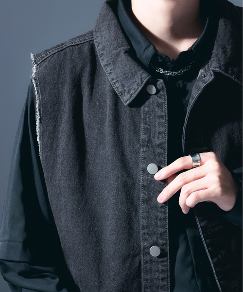 Ellno Loset（エルノロゼット）の「ダメージデニムベスト/セットアップ対応（ベスト・メンズ・ライトグレー/ブラック・MEDIUM/LARGE）」の5枚目の写真