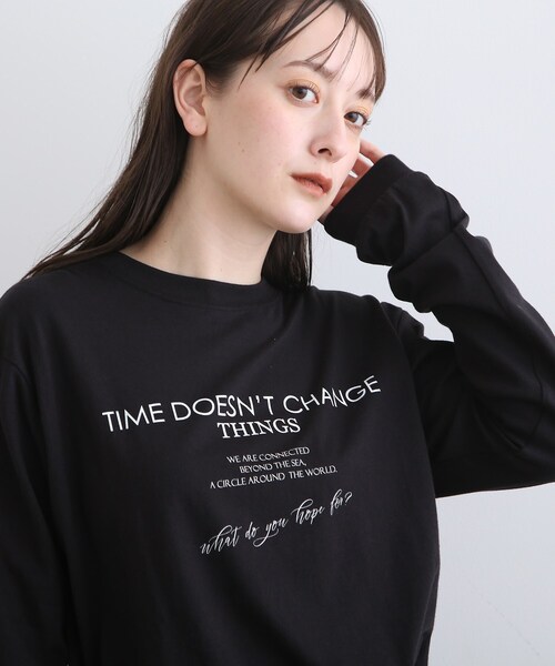 INDIVI(インディヴィ)の「【WORLD for the World】ロゴプリント ロングTシャツ(Tシャツ/カットソー・レディース・ブラック/ホワイト・38/13/05)」の14枚目の写真