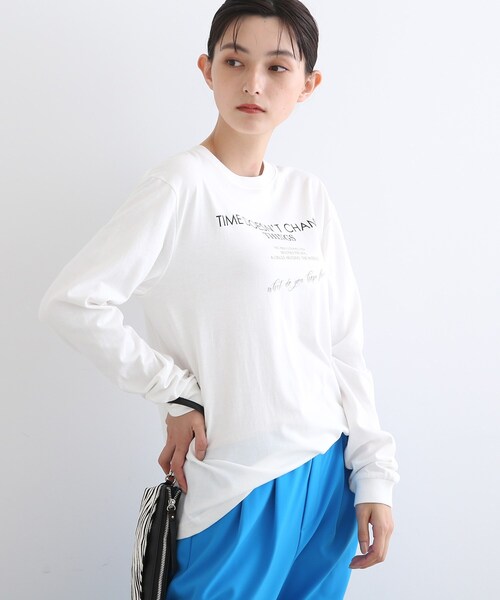 INDIVI(インディヴィ)の「【WORLD for the World】ロゴプリント ロングTシャツ(Tシャツ/カットソー・レディース・ブラック/ホワイト・38/13/05)」の17枚目の写真