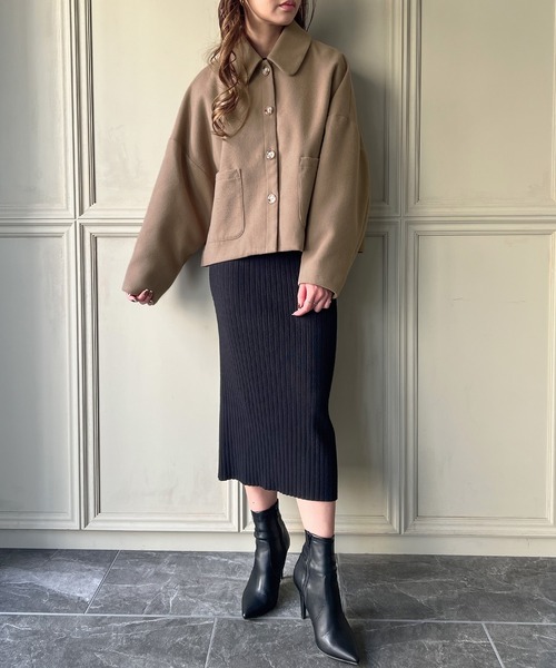 JUNOAH(ジュノア)の「コクーンスリーブショートコート(ステンカラーコート・レディース・アイボリー/ブラック/モカ・MEDIUM/LARGE/X-LARGE)」の16枚目の写真