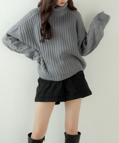OLUPIC（オルピック）の「OLUPIC/【WEB限定】ケーブル袖ローゲージニット（ニット/セーター・レディース・ブラック/ベージュ/グレー・FREE）」の10枚目の写真