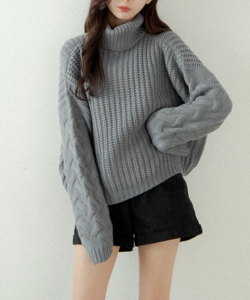 OLUPIC（オルピック）の「OLUPIC/【WEB限定】ケーブル袖ローゲージニット（ニット/セーター・レディース・ブラック/ベージュ/グレー・FREE）」の11枚目の写真