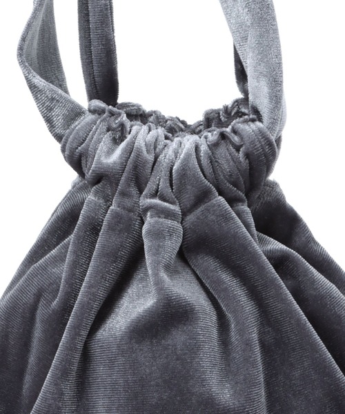 A part by（アパートバイ）の「【セレクト】ベルベットキンチャクバッグ（ハンドバッグ・レディース・シルバー/パープル・FREE）」の5枚目の写真