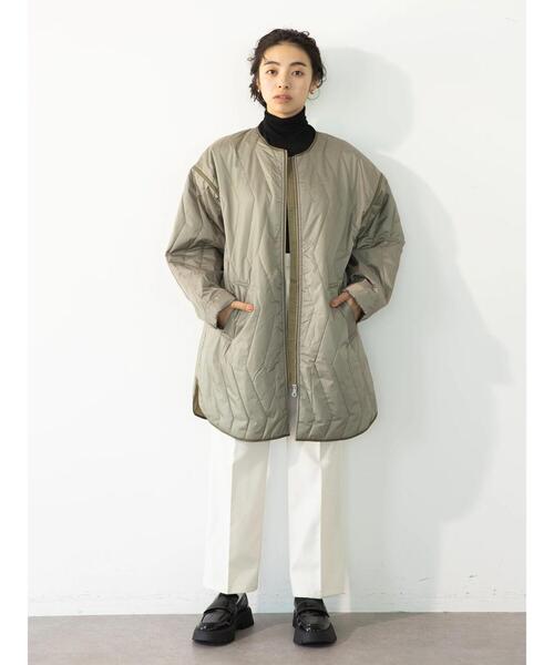 koe（コエ）の「リップストップ縦キルトコート（ノーカラーコート・レディース・グレイッシュベージュ/ライトカーキ・FREE）」の7枚目の写真