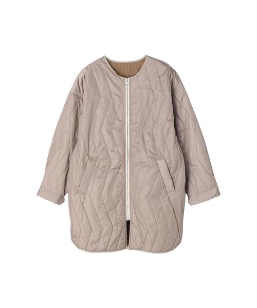 koe（コエ）の「リップストップ縦キルトコート（ノーカラーコート・レディース・グレイッシュベージュ/ライトカーキ・FREE）」の19枚目の写真