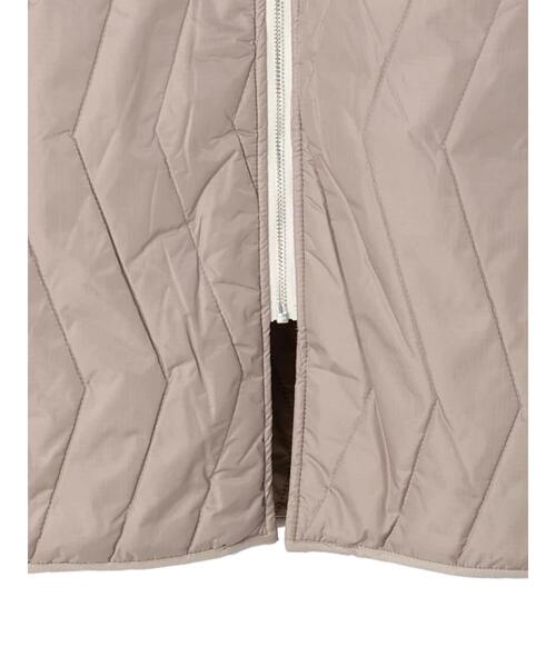 koe（コエ）の「リップストップ縦キルトコート（ノーカラーコート・レディース・グレイッシュベージュ/ライトカーキ・FREE）」の16枚目の写真
