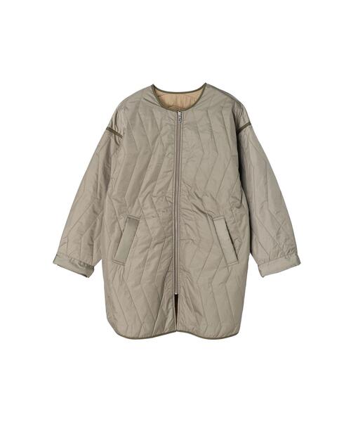 koe（コエ）の「リップストップ縦キルトコート（ノーカラーコート・レディース・グレイッシュベージュ/ライトカーキ・FREE）」の13枚目の写真
