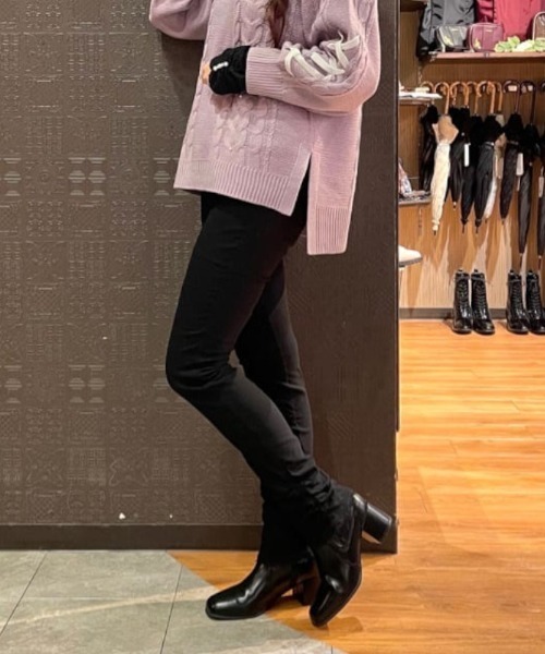 axes femme(アクシーズファム)の「ギャザーストレッチスキニー(その他パンツ・レディース・ブラウン/ブラック・LARGE/MEDIUM)」の2枚目の写真