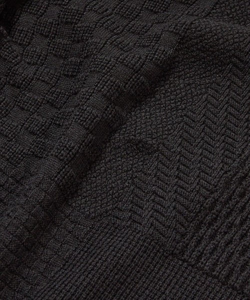 MEN'S BIGI(メンズビギ)の「12Gパッチワーク風ジャガードニット(ニット/セーター・メンズ・ホワイト/ブラック/ダークブルー・01/02/03)」の4枚目の写真