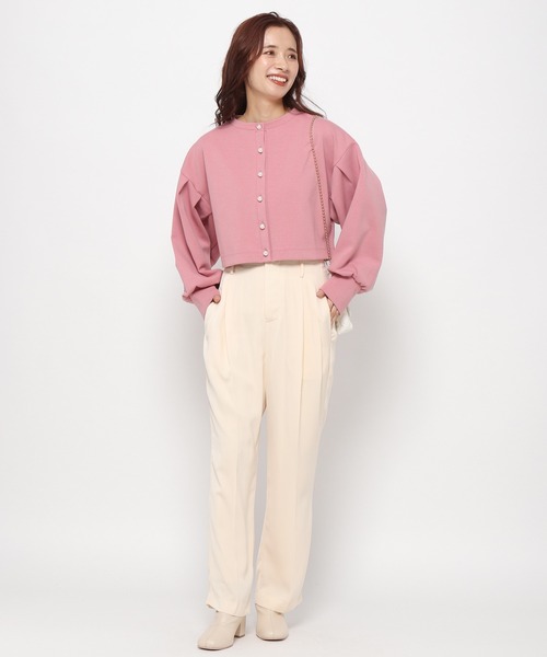 mysty woman(ミスティウーマン)の「パールボタンショートカーディガン 184073(カーディガン/ボレロ・レディース・ピンク/アイボリー/ブラック・FREE)」の6枚目の写真