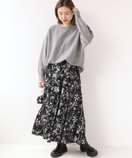 JOURNAL STANDARD relume（ジャーナルスタンダード　レリューム）の「《追加》ブラックフローラルマーメイドスカート（スカート・レディース・ホワイト/グリーン・FREE）」の3枚目の写真