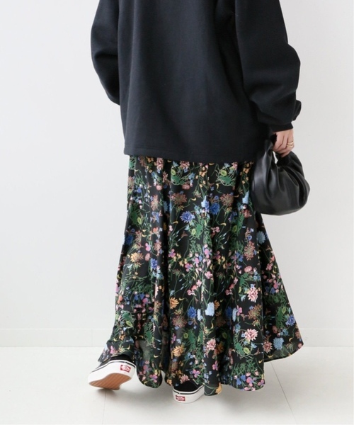 JOURNAL STANDARD relume（ジャーナルスタンダード　レリューム）の「《追加》ブラックフローラルマーメイドスカート（スカート・レディース・ホワイト/グリーン・FREE）」の8枚目の写真