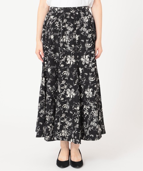 JOURNAL STANDARD relume（ジャーナルスタンダード　レリューム）の「《追加》ブラックフローラルマーメイドスカート（スカート・レディース・ホワイト/グリーン・FREE）」の21枚目の写真