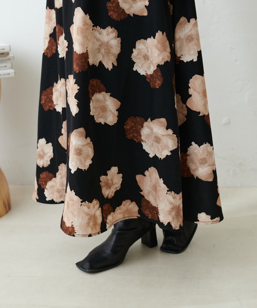 natural couture（ナチュラルクチュール）の「アソート柄フレアスカート（スカート・レディース・イエロー/ブラック/ブルー/ライトベージュ・FREE）」の20枚目の写真