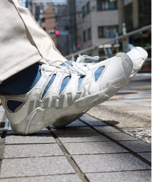 inov-8（イノヴェイト）の「INOV-8/イノヴェイト RECOLITE 190 UNI リコーライト190（サンダル・メンズ・ホワイト/ブラック・9/8/7/10）」の16枚目の写真