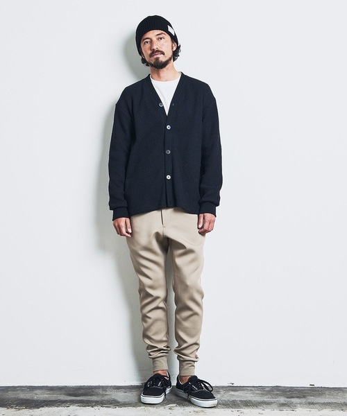 Magine（マージン）の「T/C CHAIN KNIT V/N CARDIGAN:チェーンニット Vネック カーディガン 23SS（カーディガン/ボレロ・メンズ・ブラック/ネイビー/オリーブ・44/46/48）」の18枚目の写真