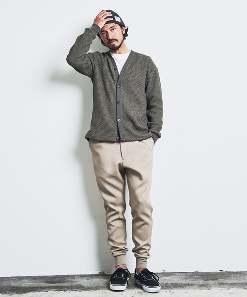 Magine（マージン）の「T/C CHAIN KNIT V/N CARDIGAN:チェーンニット Vネック カーディガン 23SS（カーディガン/ボレロ・メンズ・ブラック/ネイビー/オリーブ・44/46/48）」の21枚目の写真