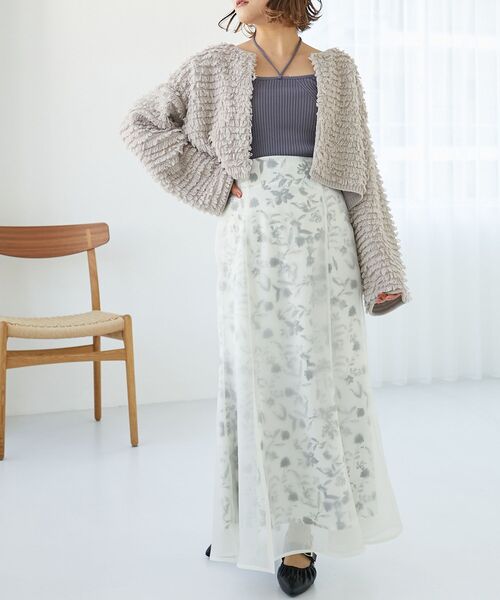 MAJESTIC LEGON（マジェスティックレゴン）の「ミニループショートカーデ（カーディガン/ボレロ・レディース・アイボリー/グレイッシュベージュ/ブラック・MEDIUM）」の5枚目の写真