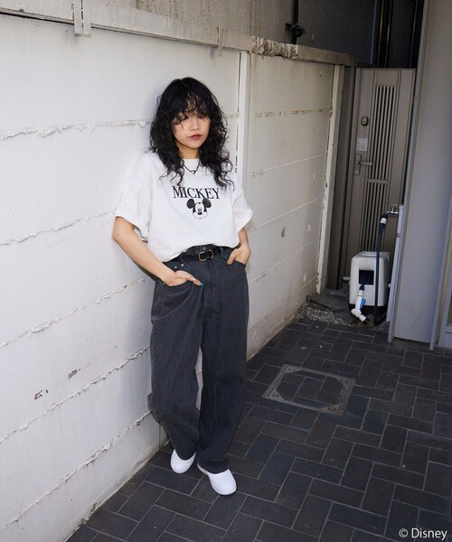 Disney(ディズニー)の「【DISNEY/ディズニー ミッキーマウス】 別注 ビッグシルエット フロントプリントTシャツ【限定展開】(Tシャツ/カットソー・メンズ・ホワイト/ホワイト×ブラック/ネイビー/ブラック・SMALL/MEDIUM/LARGE)」の22枚目の写真