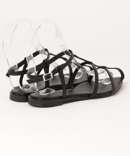 Fabby fabby（ファビィーファビィー）の「ネックベルトストラップフラットサンダル（サンダル・レディース・グリーン/オフホワイト/ブラック/イエロー/ベージュ/シルバー・MEDIUM/SMALL/LARGE）」の8枚目の写真