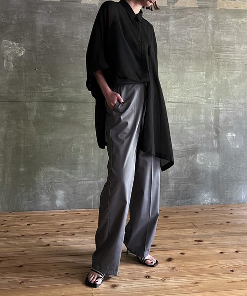 cona（コナ）の「【ZOZO限定】シアールーズシャツ（シャツ/ブラウス・レディース・ブラック/オフホワイト・FREE）」の6枚目の写真