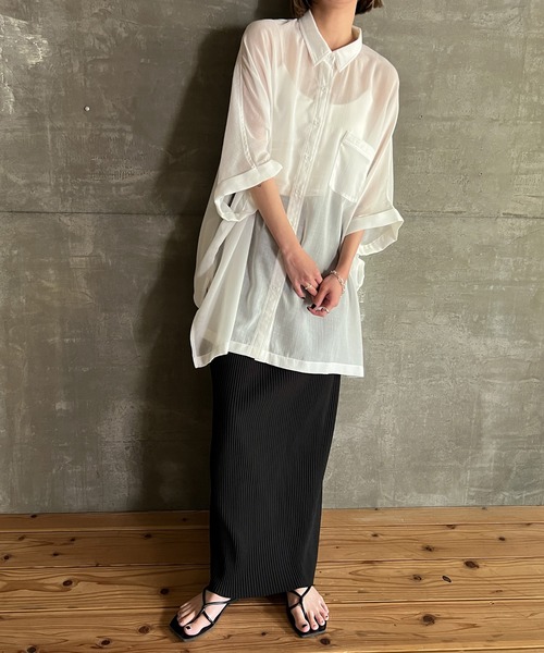 cona（コナ）の「【ZOZO限定】シアールーズシャツ（シャツ/ブラウス・レディース・ブラック/オフホワイト・FREE）」の13枚目の写真