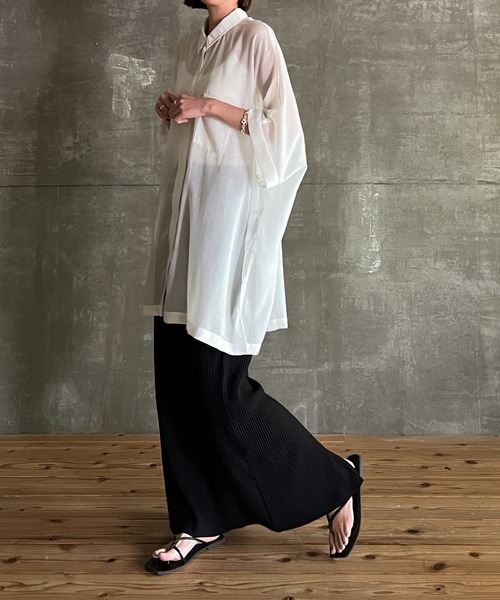 cona（コナ）の「【ZOZO限定】シアールーズシャツ（シャツ/ブラウス・レディース・ブラック/オフホワイト・FREE）」の16枚目の写真