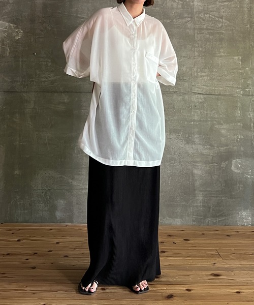 cona（コナ）の「【ZOZO限定】シアールーズシャツ（シャツ/ブラウス・レディース・ブラック/オフホワイト・FREE）」の11枚目の写真