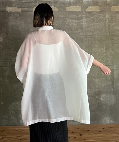 cona（コナ）の「【ZOZO限定】シアールーズシャツ（シャツ/ブラウス・レディース・ブラック/オフホワイト・FREE）」の21枚目の写真