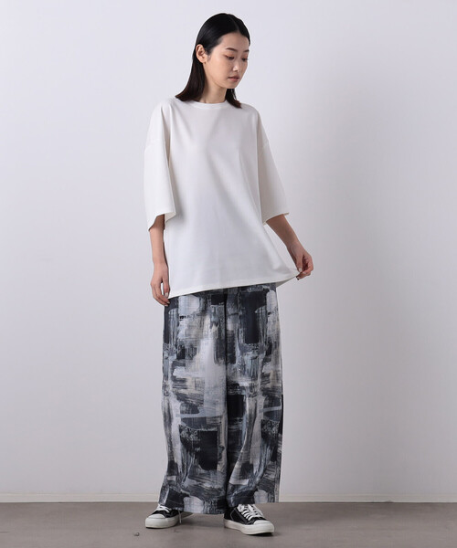 COMME CA ISM(コムサイズム)の「【WEB限定】 ビッグシルエット クルーネックTシャツ(Tシャツ/カットソー・メンズ・ホワイト/ブラック・MEDIUM/LARGE)」の4枚目の写真