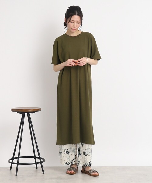 SHOO・LA・RUE（シューラルー）の「◆夏のアクティブスタイルに！ワッフルロングTシャツワンピース（ワンピース・レディース・カーキ/ブラック/グレー・02/03/04）」の18枚目の写真