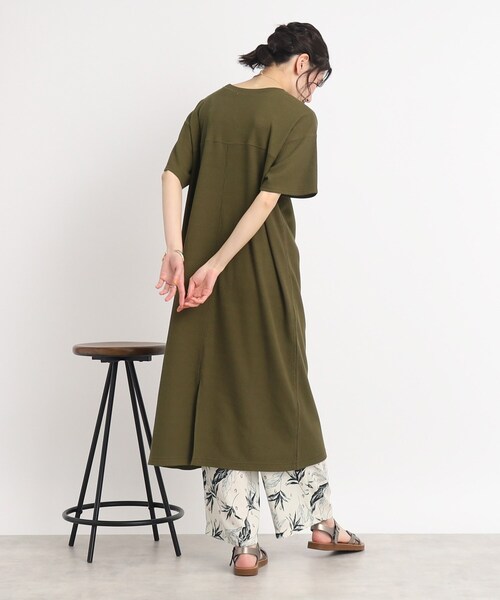 SHOO・LA・RUE（シューラルー）の「◆夏のアクティブスタイルに！ワッフルロングTシャツワンピース（ワンピース・レディース・カーキ/ブラック/グレー・02/03/04）」の20枚目の写真