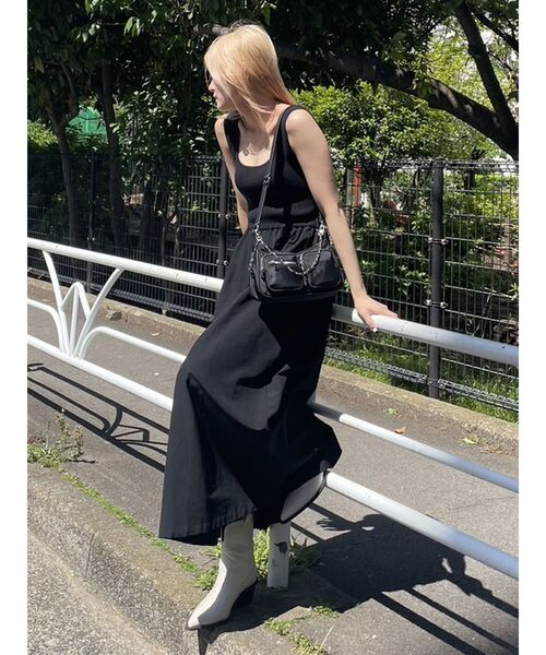 EMODA(エモダ)の「タンクフィットボリュームマキシワンピース(ワンピース・レディース・グレー/ブラック/ホワイト・FREE)」の16枚目の写真