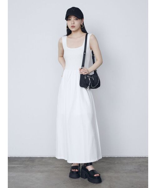 EMODA(エモダ)の「タンクフィットボリュームマキシワンピース(ワンピース・レディース・グレー/ブラック/ホワイト・FREE)」の19枚目の写真