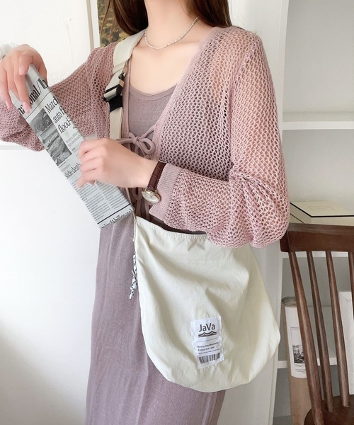 Java（ジャバ）の「《JaVa ジャバコラボ》トレンド＆収納力抜群。　2wayドロストミニショルダーバッグ（ショルダーバッグ・レディース・ブラック/グレー/ホワイト/シルバー・ONE SIZE）」の5枚目の写真