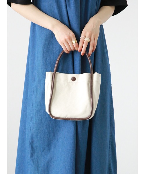 ehka sopo（エヘカソポ）の「キャンバスコンビショルダーバッグ（ハンドバッグ・レディース・ブラウン/ベージュ/キャメル・F）」の12枚目の写真