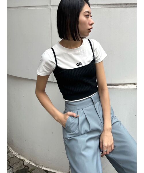 EMODA(エモダ)の「ロゴミニマルTシャツ(Tシャツ/カットソー・レディース・ブラック/ホワイト/ベージュ・FREE)」の9枚目の写真