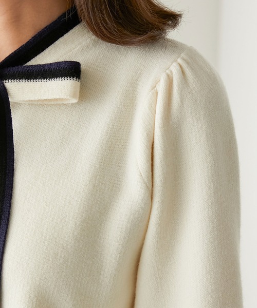 BONLECILL（ボンルシール）の「トリコロール袖ボリュームボウタイニットプルオーバー（ニット/セーター・レディース・キャメル/ネイビー/レッド/アイボリー・FREE）」の10枚目の写真