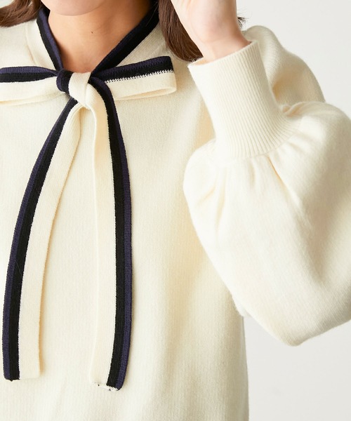 BONLECILL（ボンルシール）の「トリコロール袖ボリュームボウタイニットプルオーバー（ニット/セーター・レディース・キャメル/ネイビー/レッド/アイボリー・FREE）」の11枚目の写真