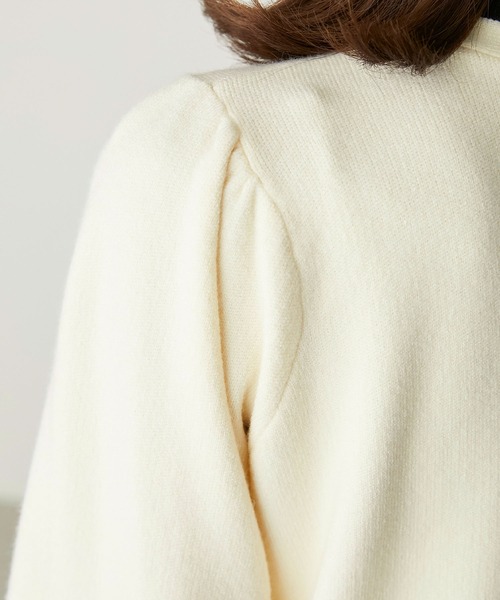 BONLECILL（ボンルシール）の「トリコロール袖ボリュームボウタイニットプルオーバー（ニット/セーター・レディース・キャメル/ネイビー/レッド/アイボリー・FREE）」の16枚目の写真