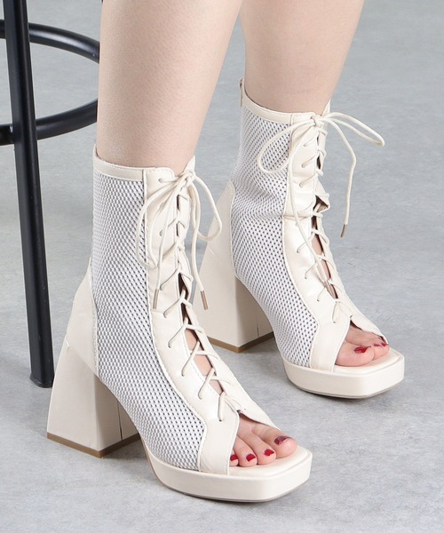 LOVEHUNTER(ラブハンター)の「LOVEHUNTER/+9cm レースアップメッシュブーツサンダル(1626)(サンダル・レディース・ブラック/アイボリー・LL/L/M/S)」の7枚目の写真