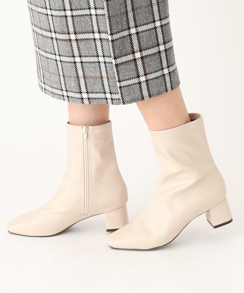 OPAQUE.CLIP（オペークドットクリップ）の「◆【抗菌防臭加工/5cmヒール】ストレッチショートブーツ（ブーツ・レディース・オフホワイト/ブラック/ベージュ・02/03/01）」の9枚目の写真