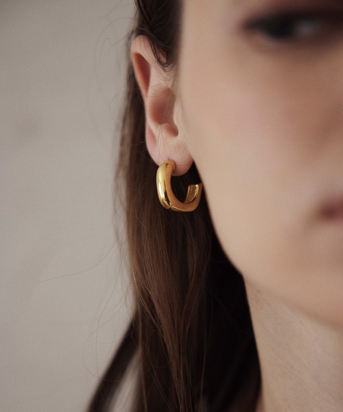 ゴールド フープピアス 両耳用 CENE（セネ）の「【CENE】セネ/ロックフープピアス（ピアス（両耳用
