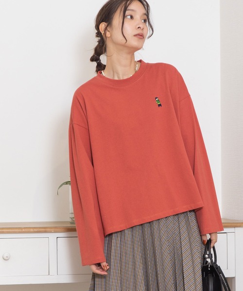 POU DOU DOU(プードゥドゥ)の「USAコットンワンポイント刺繍ワイドロンTee(Tシャツ/カットソー・レディース・ブラック/ライトブルー/スミクロ/オレンジ/オフホワイト・3)」の8枚目の写真