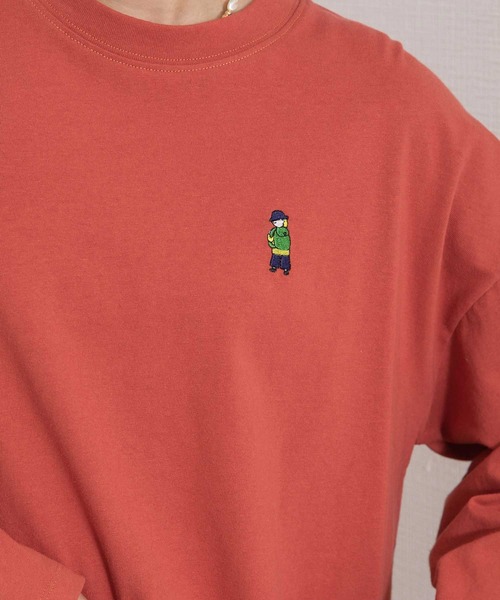 POU DOU DOU(プードゥドゥ)の「USAコットンワンポイント刺繍ワイドロンTee(Tシャツ/カットソー・レディース・ブラック/ライトブルー/スミクロ/オレンジ/オフホワイト・3)」の11枚目の写真