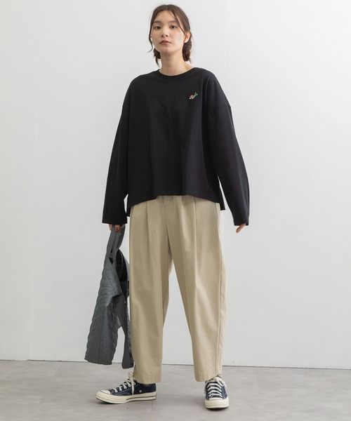 POU DOU DOU(プードゥドゥ)の「USAコットンワンポイント刺繍ワイドロンTee(Tシャツ/カットソー・レディース・ブラック/ライトブルー/スミクロ/オレンジ/オフホワイト・3)」の22枚目の写真