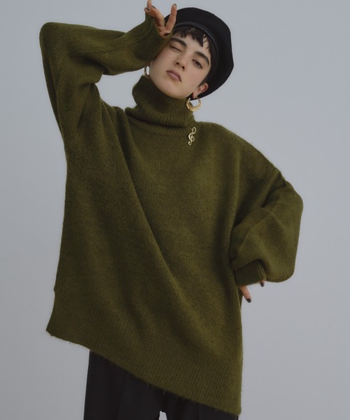 manana suerte（マニャーナスエルテ）の「オーバールーズタートルネックニット（ニット/セーター・レディース・パープル/ブラック/アイボリー/カーキ/グレー・FREE）」の7枚目の写真