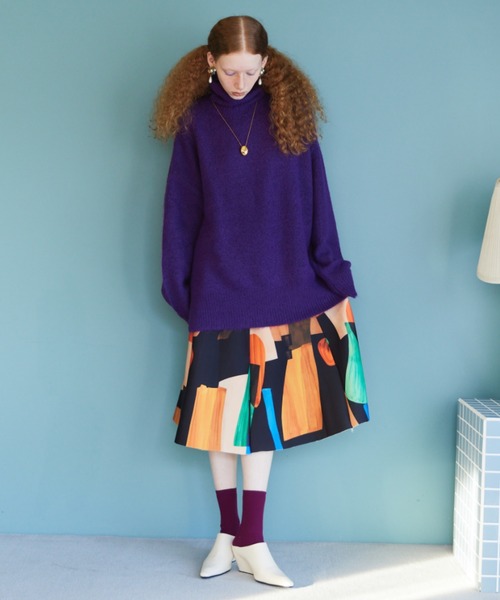 manana suerte（マニャーナスエルテ）の「オーバールーズタートルネックニット（ニット/セーター・レディース・パープル/ブラック/アイボリー/カーキ/グレー・FREE）」の17枚目の写真